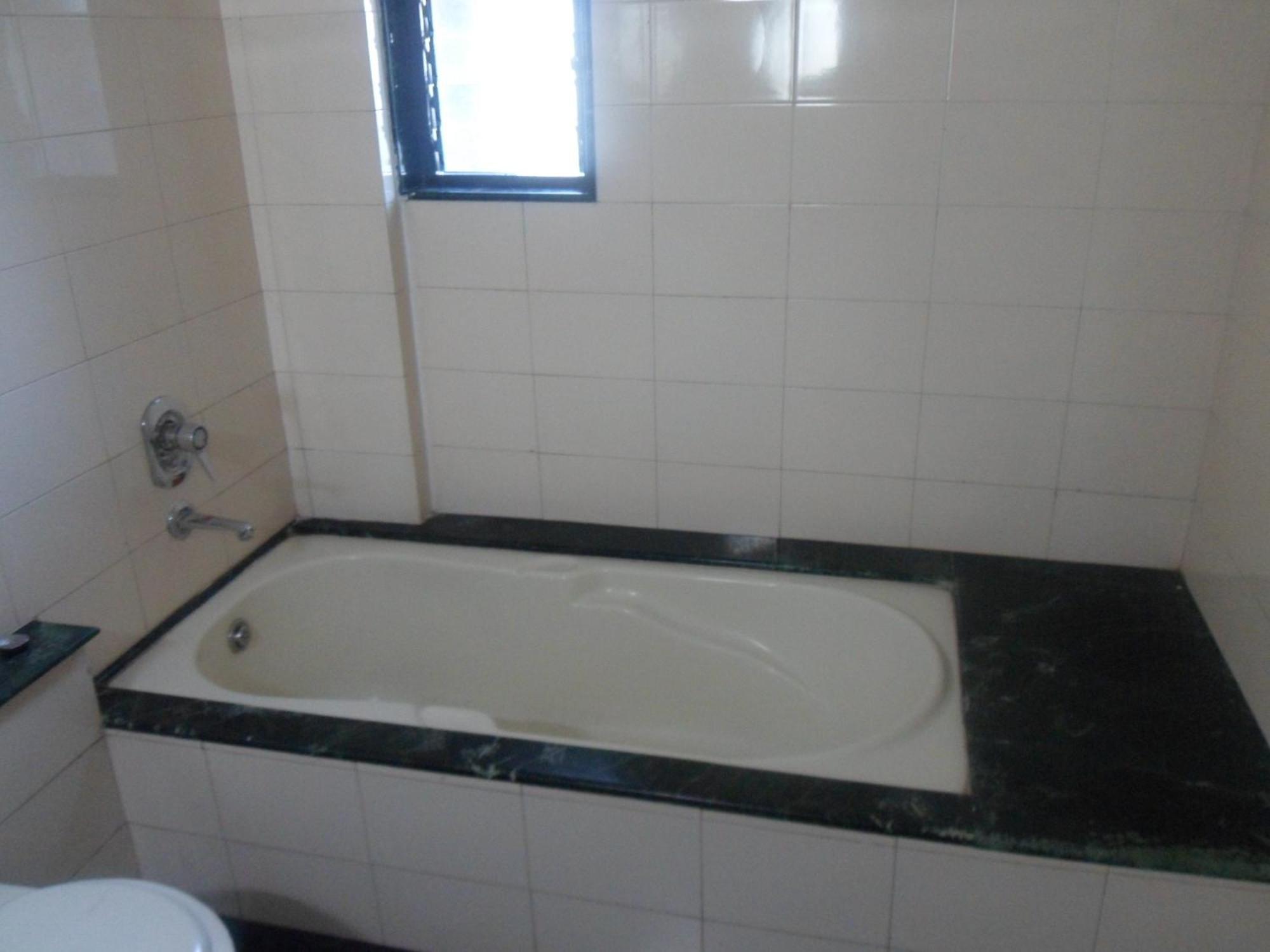 Hotel Pooja International Nashik Ruang foto