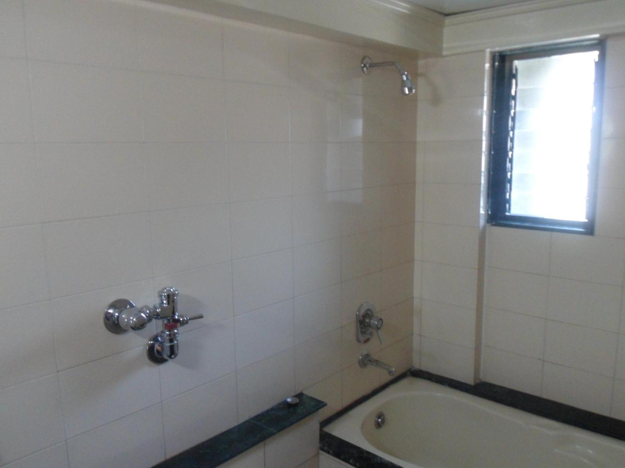 Hotel Pooja International Nashik Bagian luar foto